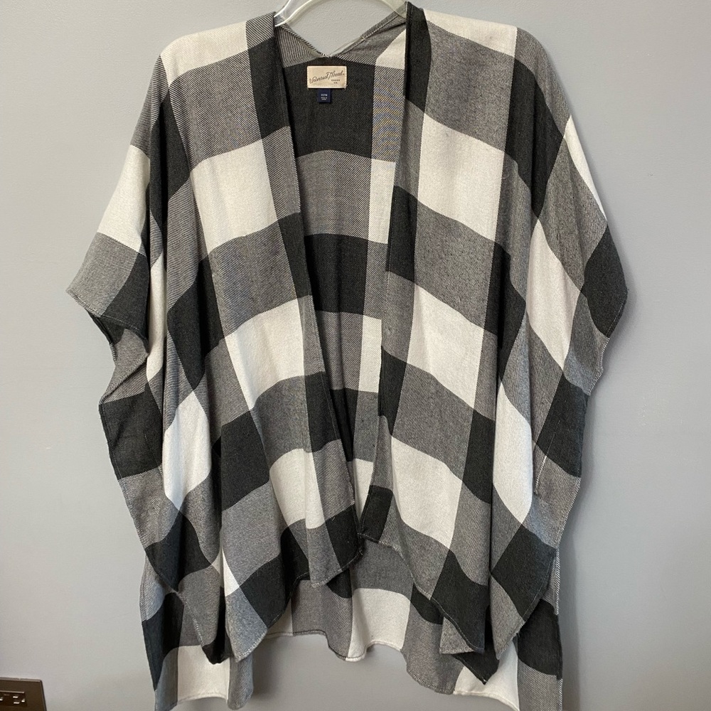 Short sleeved shall